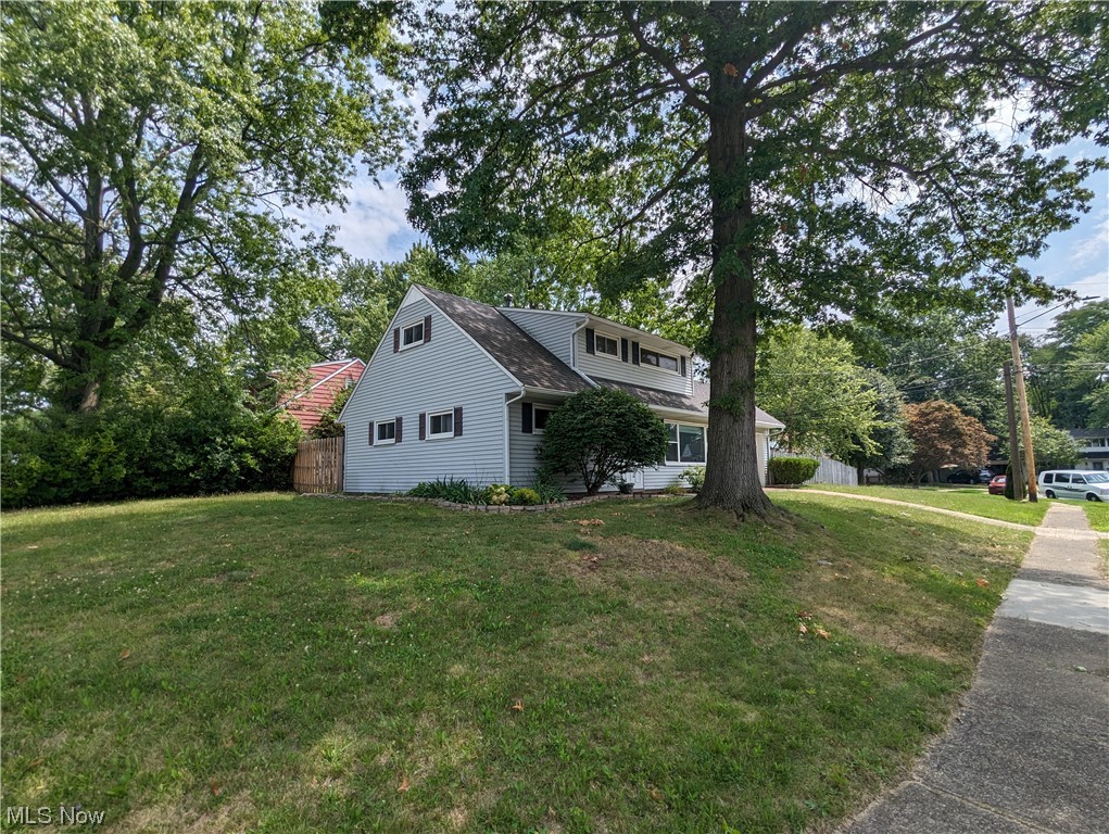 Cuyahoga Manor - Residential