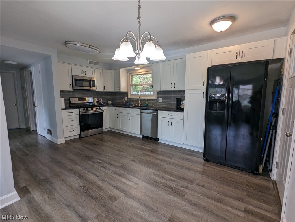 Cuyahoga Manor - Residential