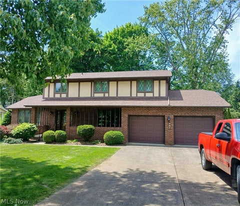Homes For Sale - 407 Eastbury Avenue<br/> Stark County, North Canton, OH 44720