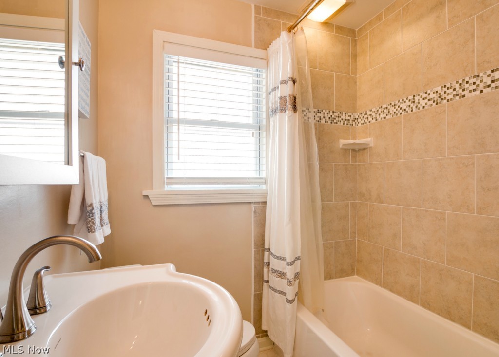 Royal Acres - Residential