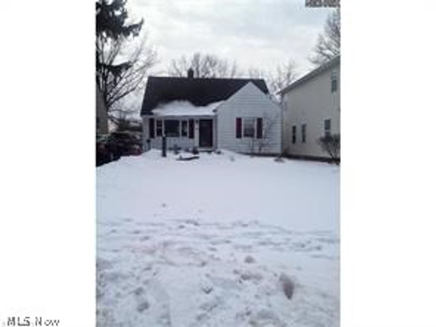 Charming 3 bedroom home, 2 full baths, finished basement with fenced in yard.  Move in ready!  Tenant pays: electric, gas, water, sewer