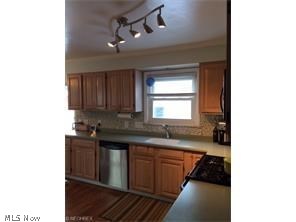 Nunamakers Hlnds - Residential Lease