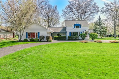 Homes For Sale - 7101 Reynolds Road<br/> Lake County, Mentor, OH 44060