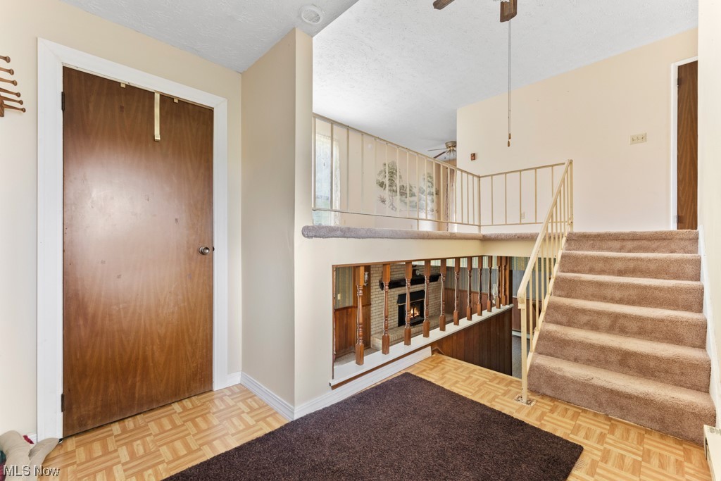 Craftsman Country First Add - Residential