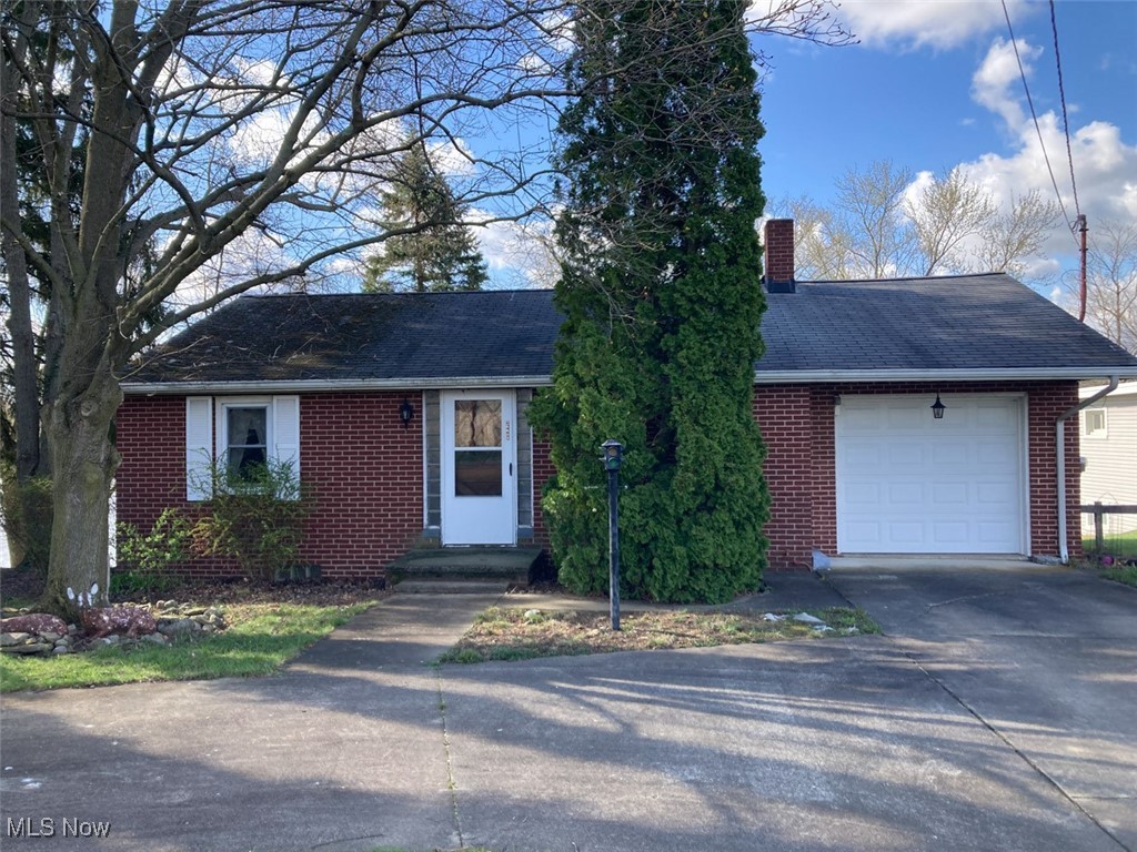 26689 N Shore Drive, Beloit, Ohio image 7