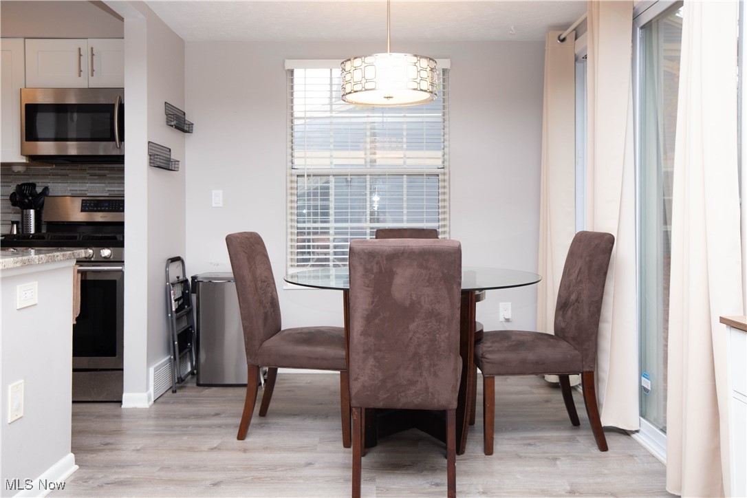 Courtyards/Woodbury Condo - Residential