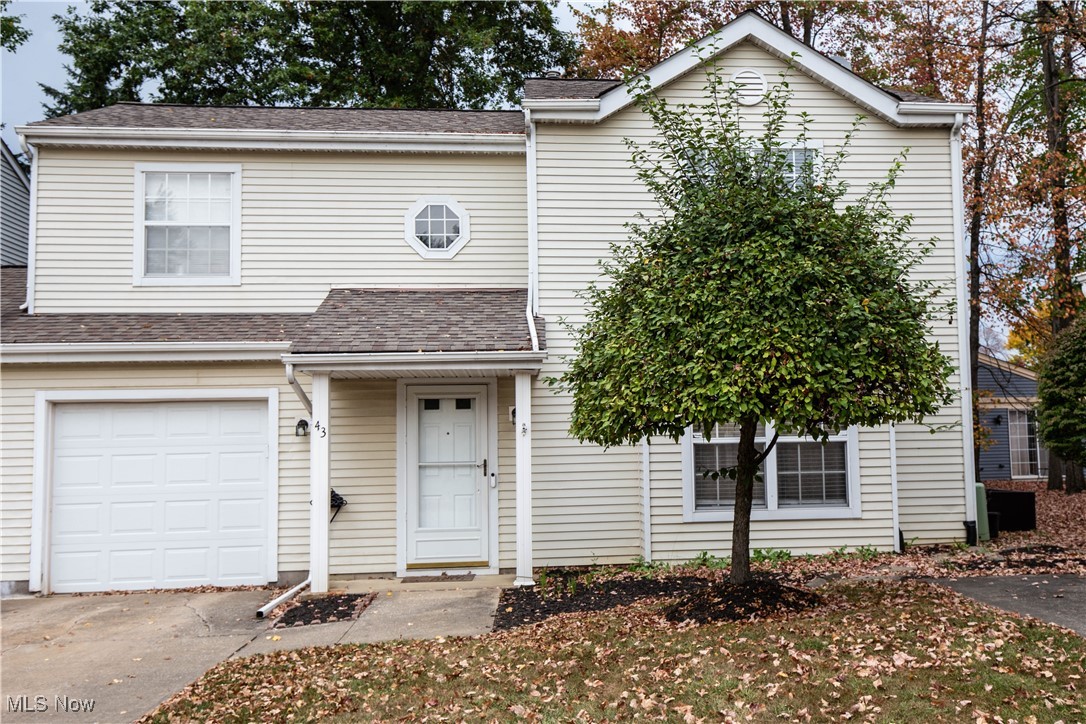 Courtyards/Woodbury Condo - Residential