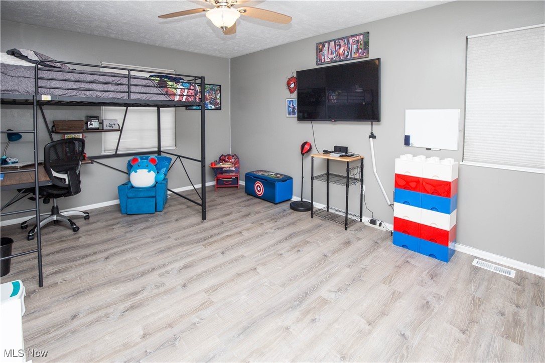 Courtyards/Woodbury Condo - Residential