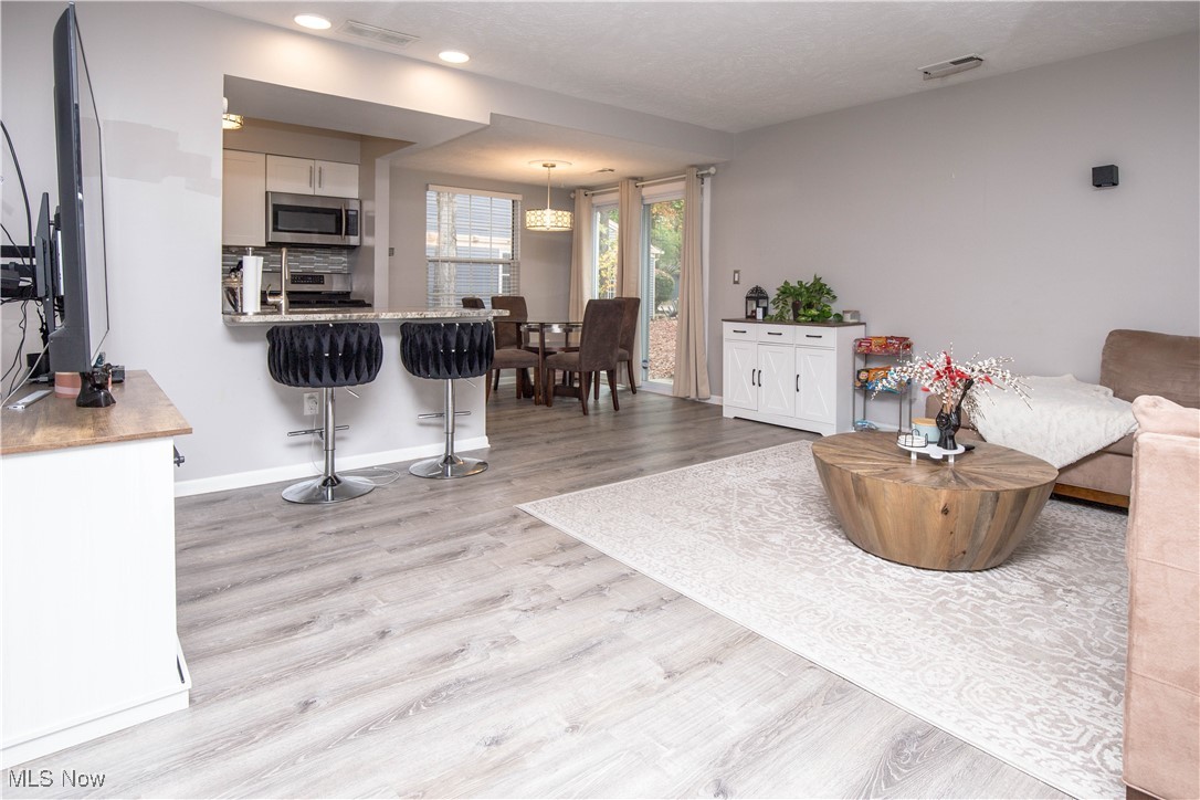 Courtyards/Woodbury Condo - Residential