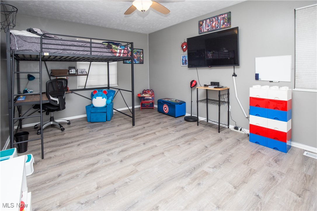 Courtyards/Woodbury Condo - Residential