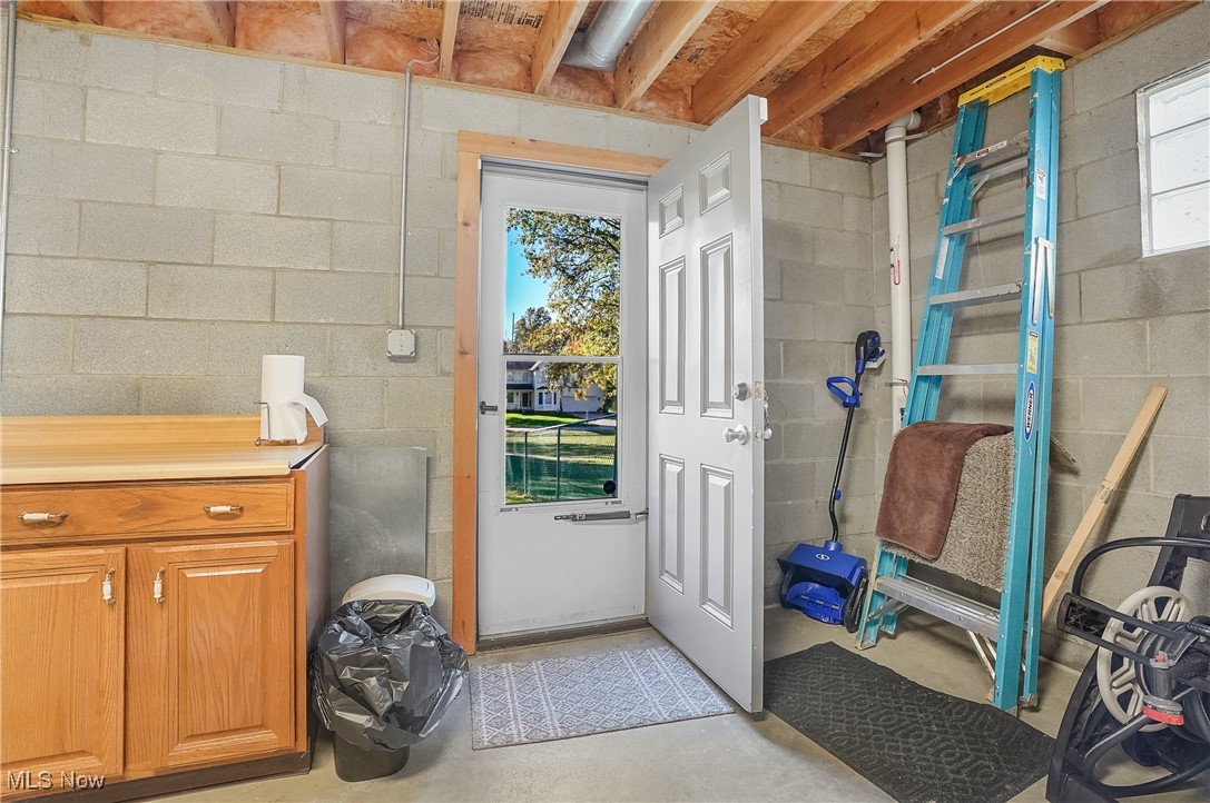 Silver Lake Little Farms - Residential