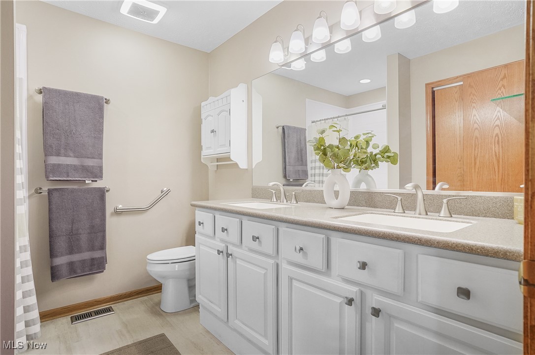 Silver Lake Little Farms - Residential