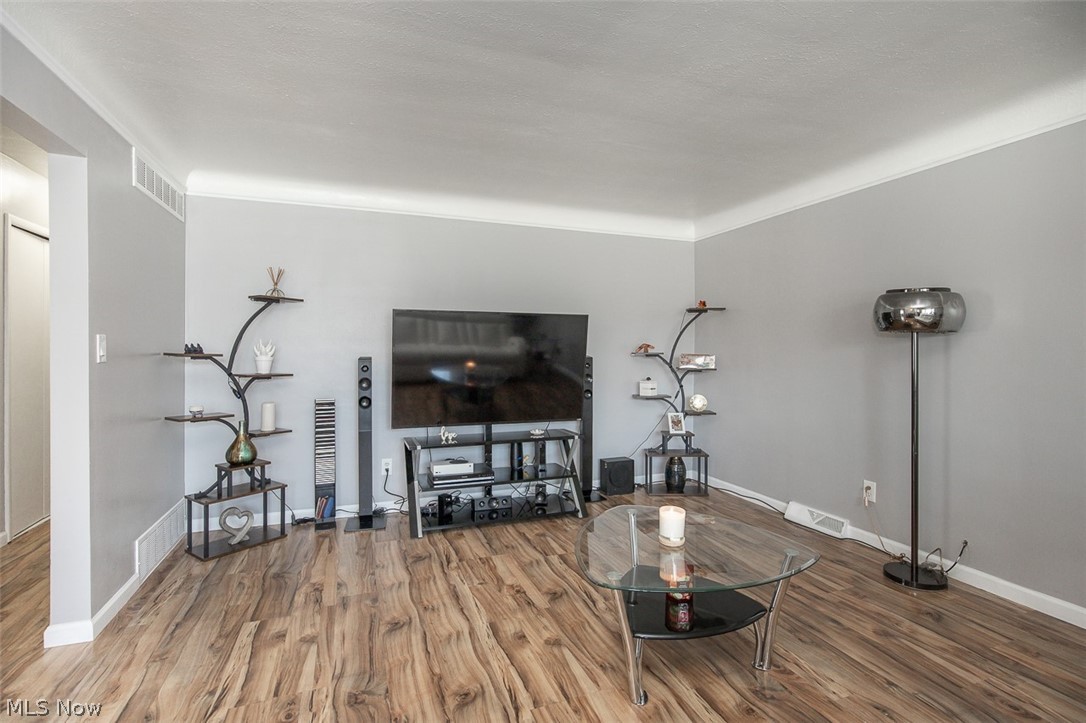 Knight-Norris-Gibbs Cos May-F - Residential