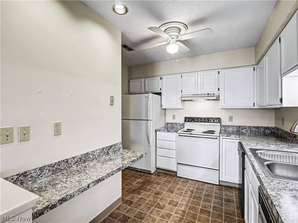 Cherry Ridge Condos - Residential