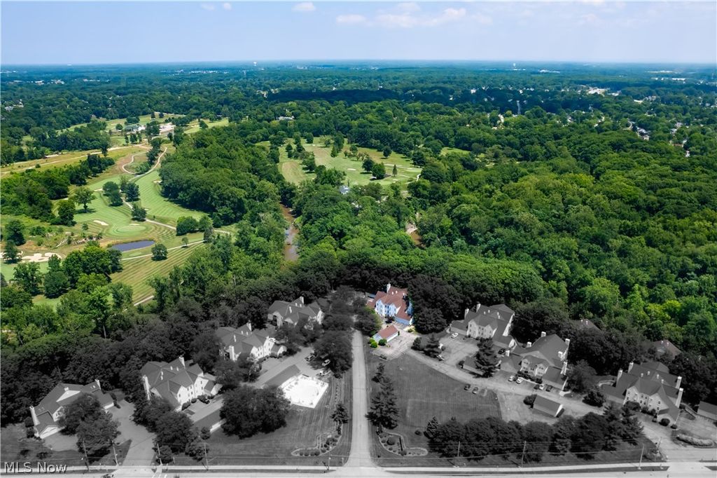 Photo of 1207 W River Road N #D3, Elyria, OH 44035 (MLS # 5193412)