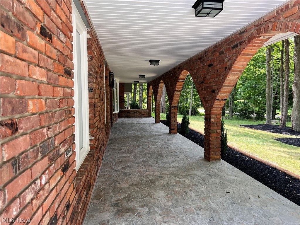 Photo of 704 Echo Drive, Gates Mills, OH 44040 (MLS # 5185584)