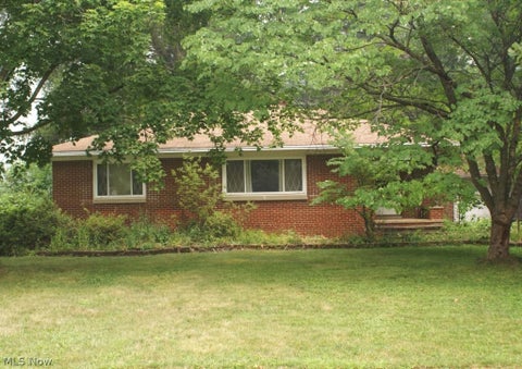 Homes For Sale - 24140 Gessner Road<br/> North Olmsted, OH 44070