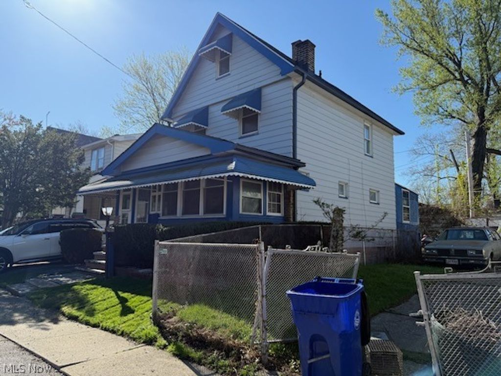 Photo of 12410 Gruss Avenue, Cleveland, OH 44108 (MLS # 5203112)