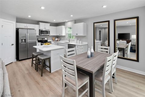 Tiny photo for 4 Wildridge Drive NW, Lehigh Township, OH 44646 (MLS # 5188268)