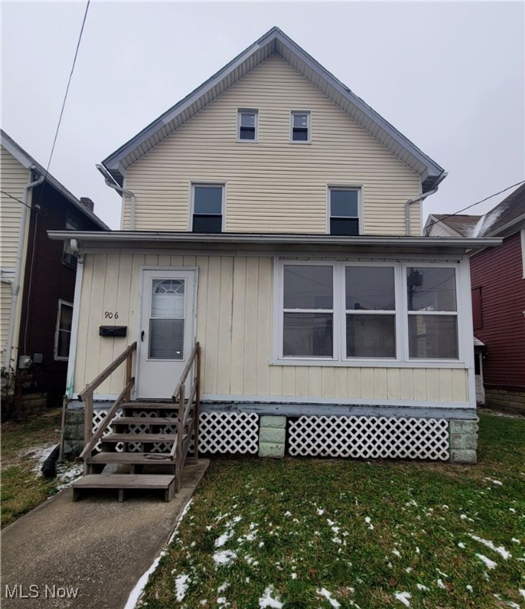 Photo of 906 Harrison Avenue SW, Canton, OH 44706 (MLS # 5177198)