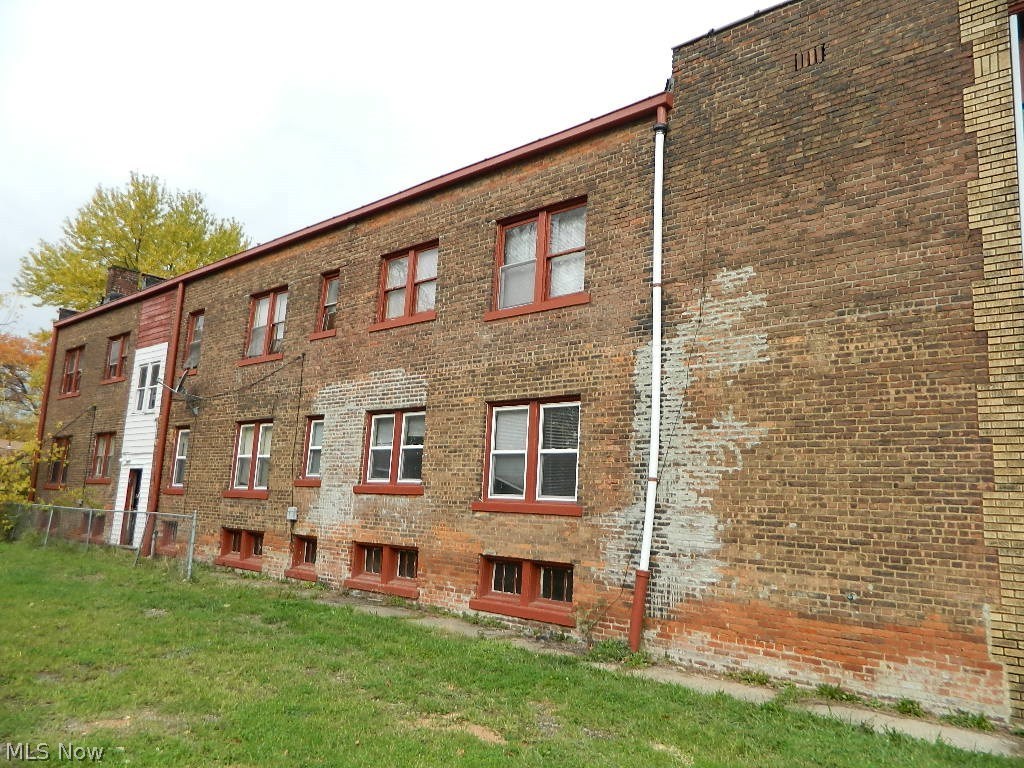 Jankovsky & Bubnas - Commercial Sale