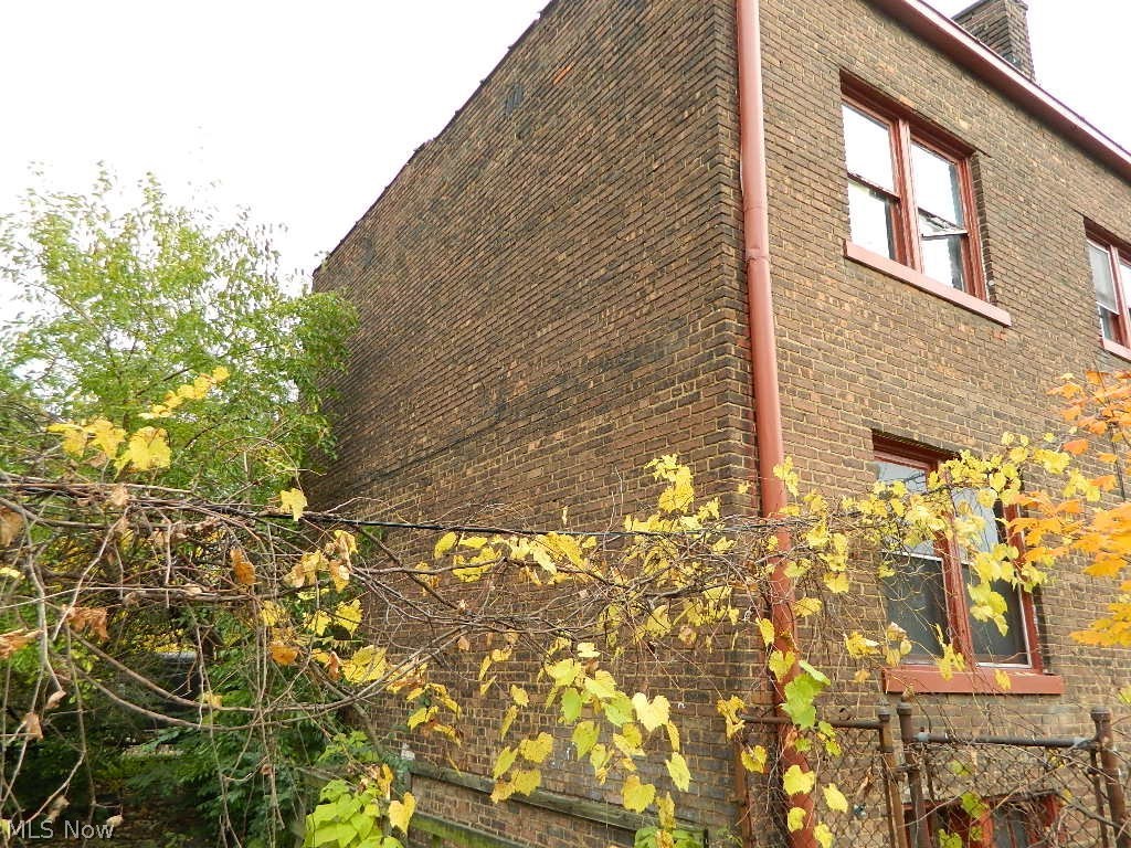 Jankovsky & Bubnas - Commercial Sale