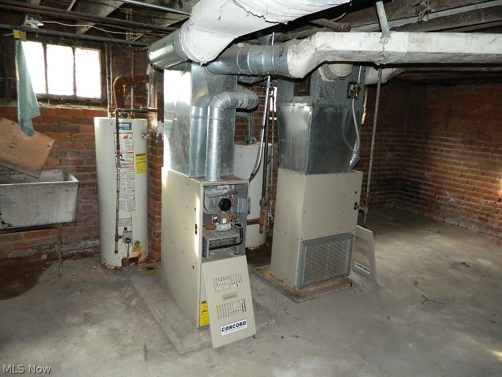 Jankovsky & Bubnas - Commercial Sale