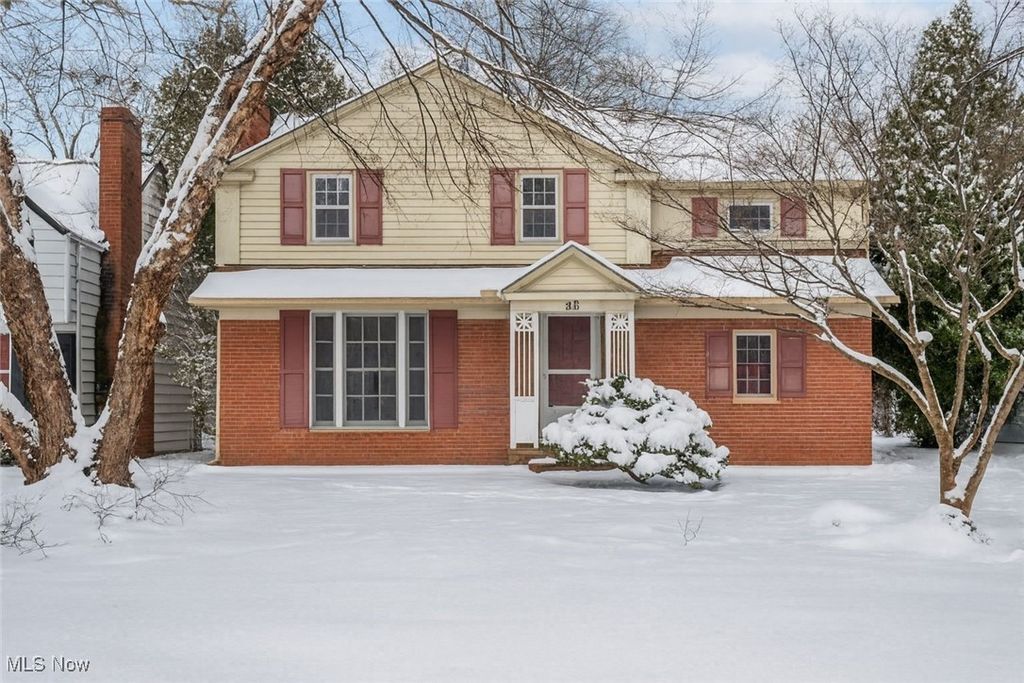 Photo of 20111 Lanbury Avenue, Warrensville Heights, OH 44122 (MLS # 5175536)