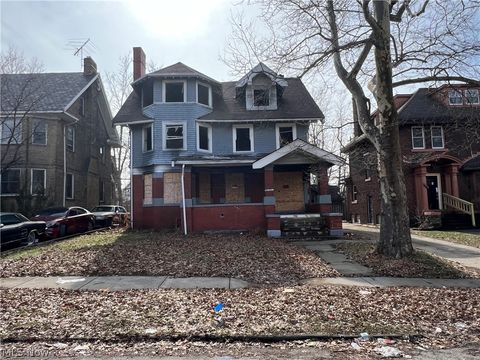 Homes For Sale - 1822 Farmington Road<br/> Cleveland, OH 44112