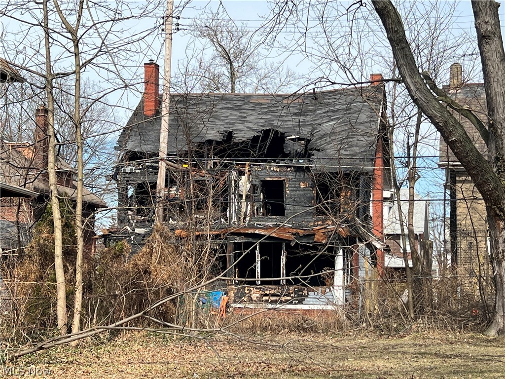 1822 Farmington Road