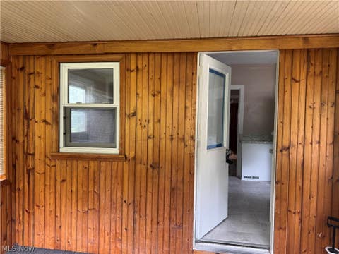 Tiny photo for 6917 Daisy Avenue, Brecksville, OH 44141 (MLS # 5221312)