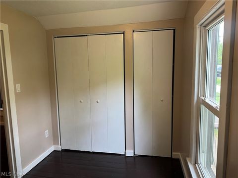Tiny photo for 6917 Daisy Avenue, Brecksville, OH 44141 (MLS # 5221312)