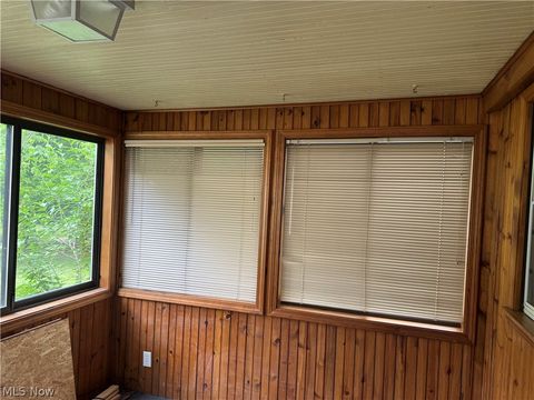 Tiny photo for 6917 Daisy Avenue, Brecksville, OH 44141 (MLS # 5221312)