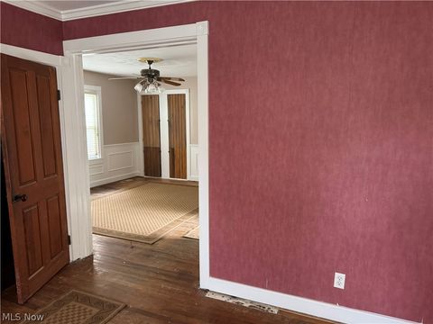 Tiny photo for 6917 Daisy Avenue, Brecksville, OH 44141 (MLS # 5221312)