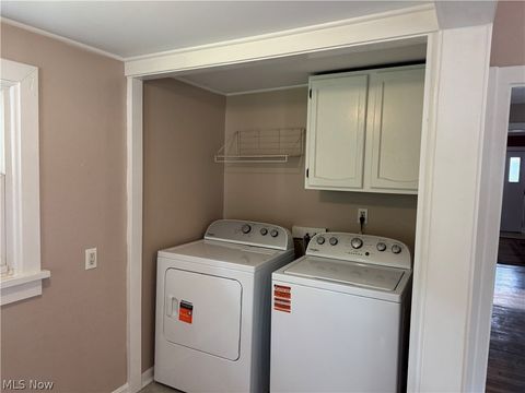 Tiny photo for 6917 Daisy Avenue, Brecksville, OH 44141 (MLS # 5221312)