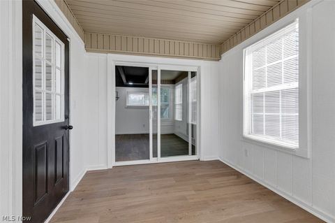 Tiny photo for 67 Pierce Avenue, Cuyahoga Falls, OH 44221 (MLS # 5210429)