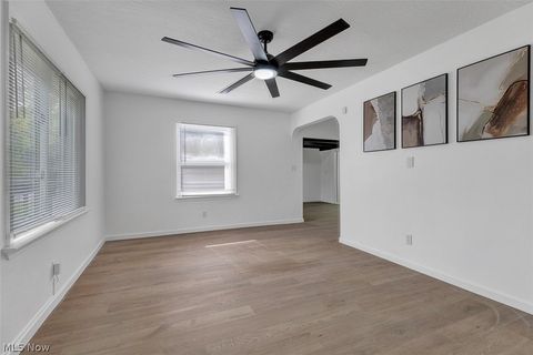 Tiny photo for 67 Pierce Avenue, Cuyahoga Falls, OH 44221 (MLS # 5210429)