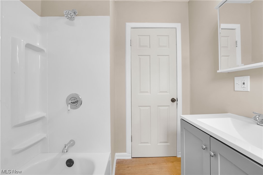 Cranwood Land Companys 01 - Residential Lease