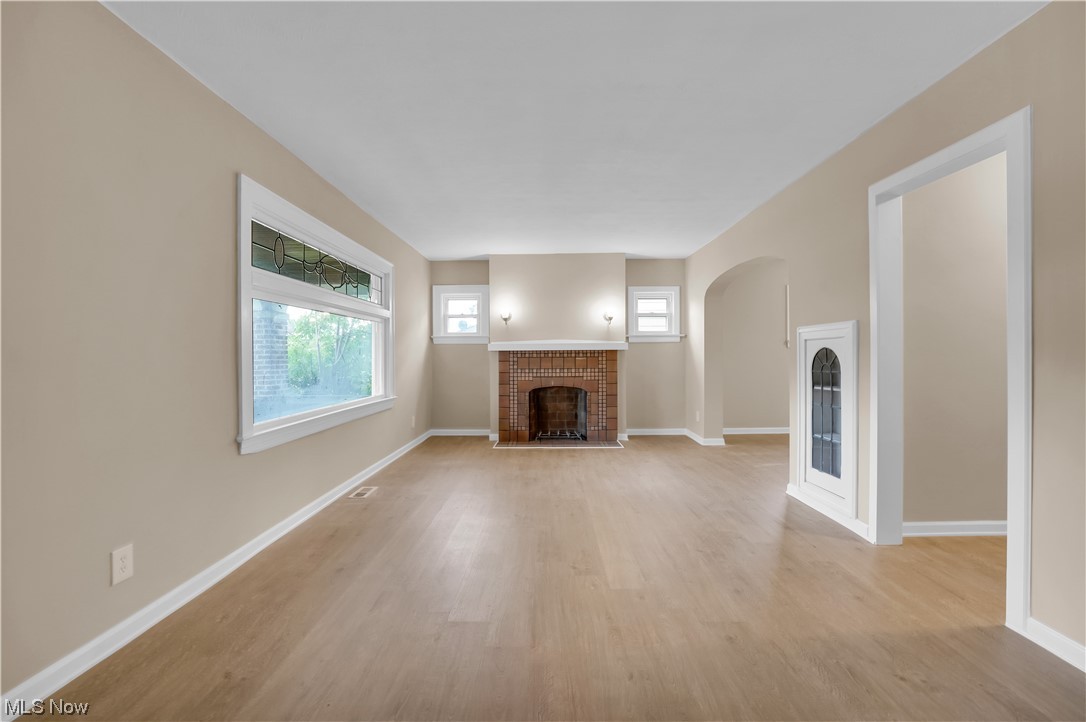 Cranwood Land Companys 01 - Residential Lease