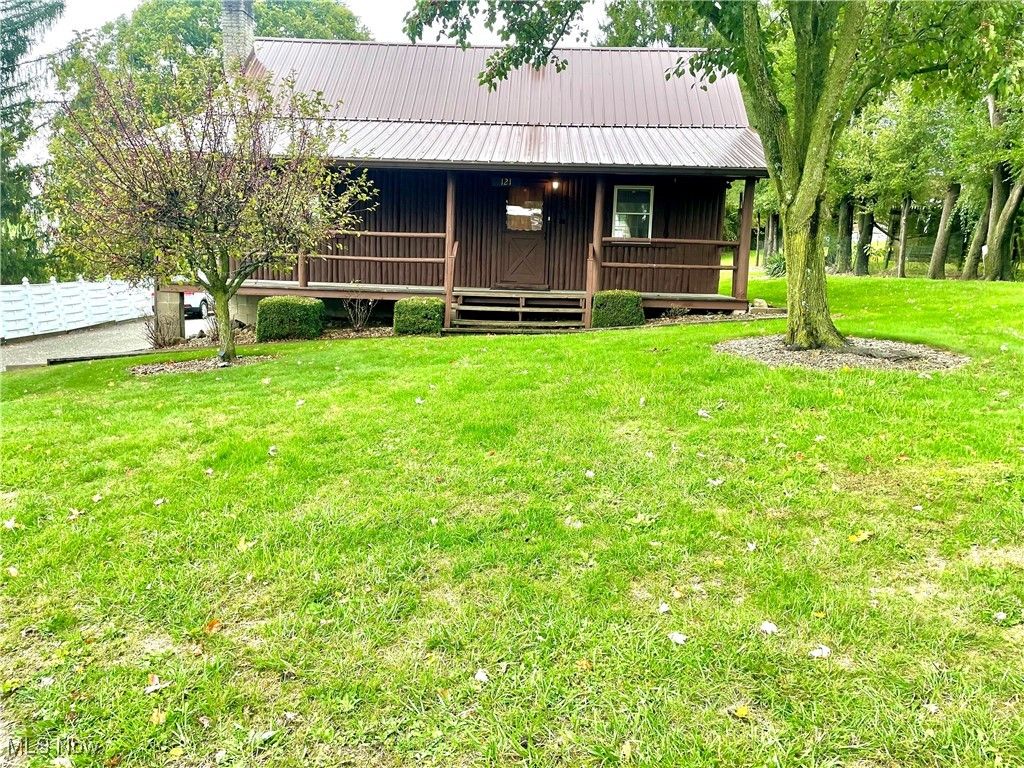 Photo of 121 East Marion Street, Nashville, OH 44661 (MLS # 5164013)