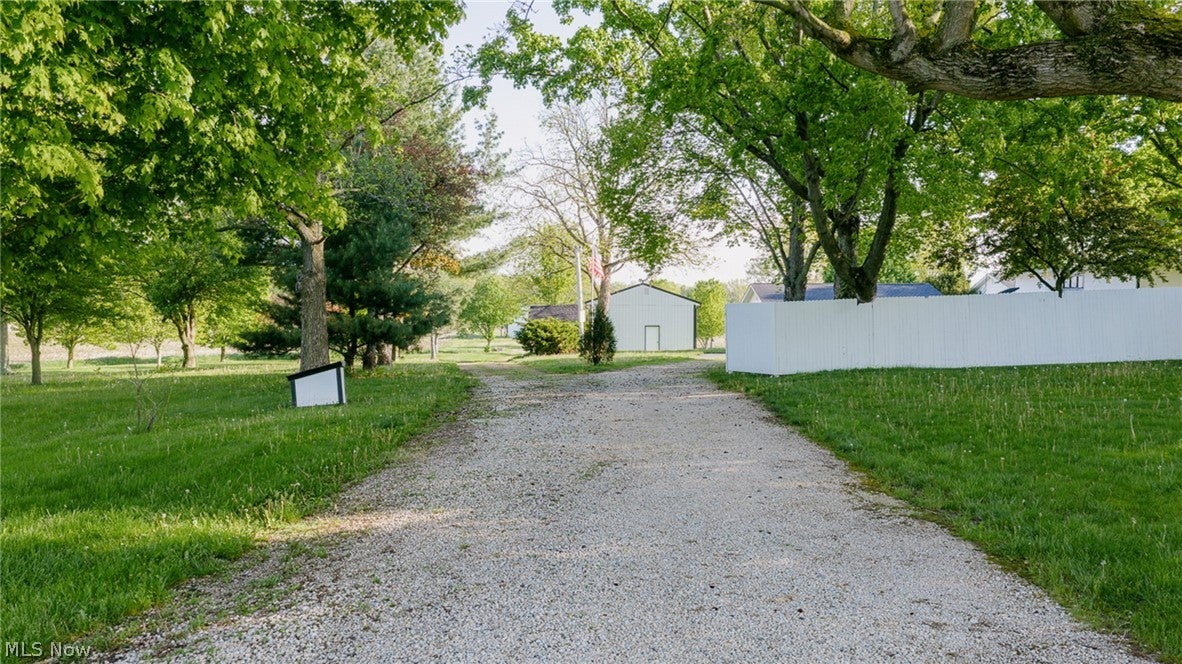 9865 Tallmadge Road