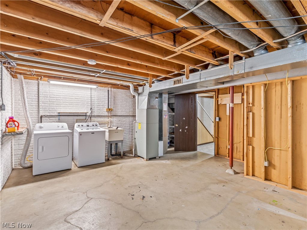 Twinbrook Manor - Residential