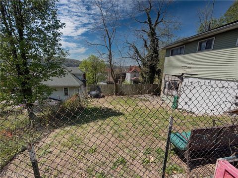 Tiny photo for 530 Sugar Street, East Liverpool, OH 43920 (MLS # 5210167)