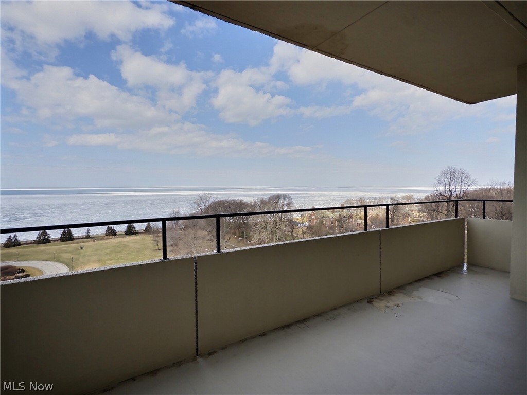 One Bratenahl Place Condo - Residential