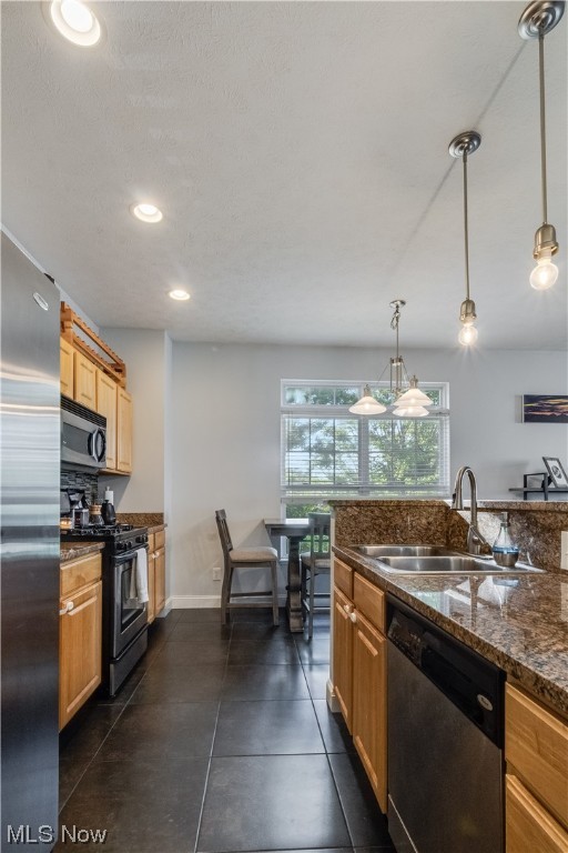 Chapman Grove Village Twnhms Sub Ph 2 - Residential