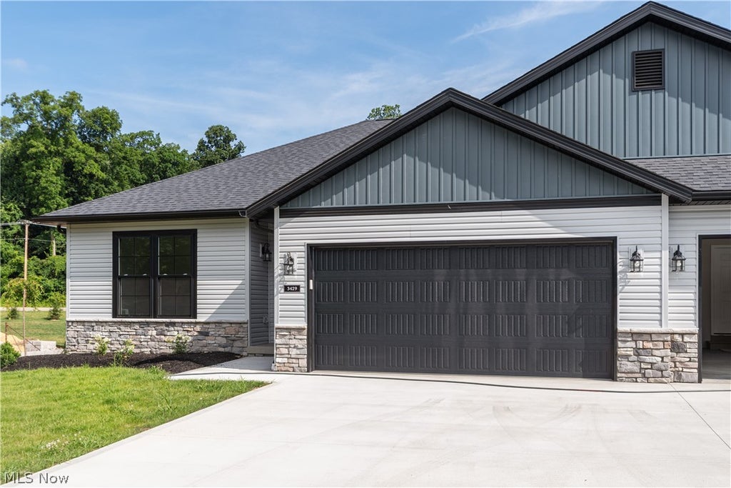 Photo of 3429 Jamestown Drive, Zanesville, OH 43701 (MLS # 5226482)