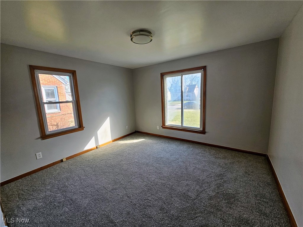 11907 Granger Road, Garfield Heights, Ohio image 18