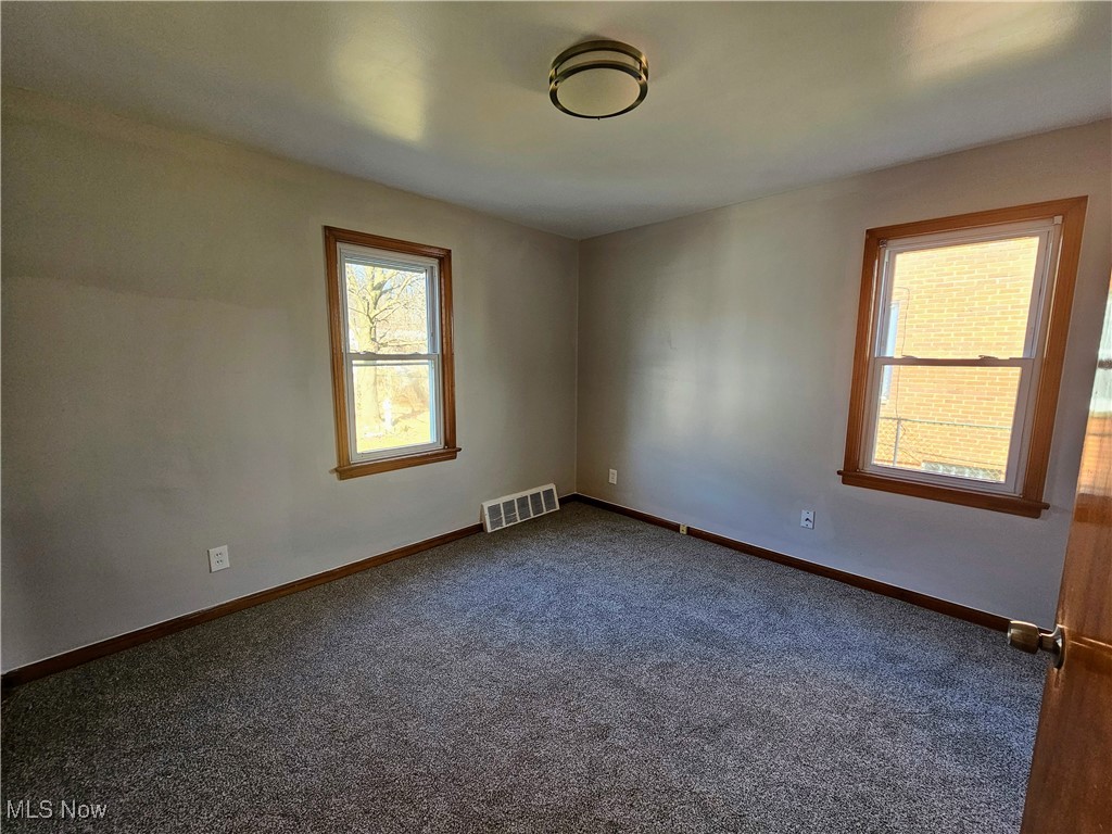 11907 Granger Road, Garfield Heights, Ohio image 14