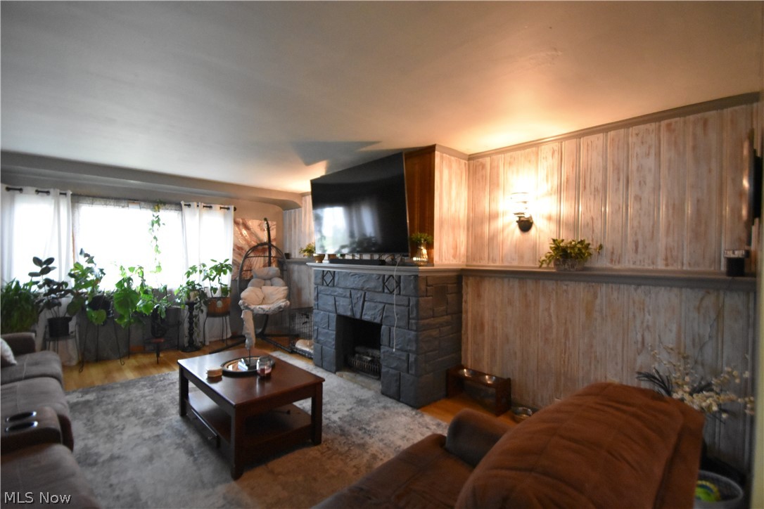 Center - Residential