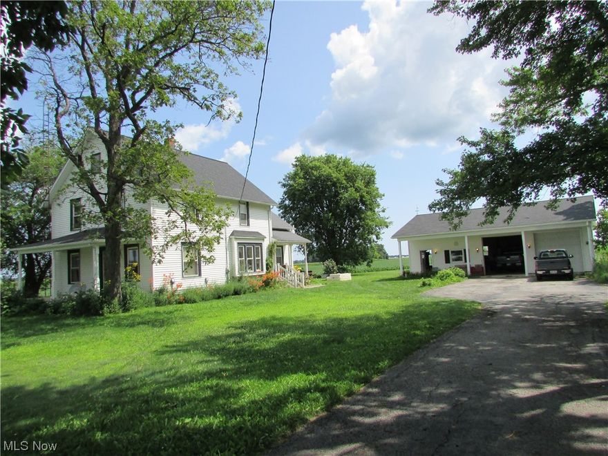 This is a 5 bedroom, 1 acre home that is still in the Perkins School District.   It has rural water and a 30x40 garage / pole barn.   This house needs some updating, but what an opportunity to get out in the country and make it your own!   Room sizes are approximate.